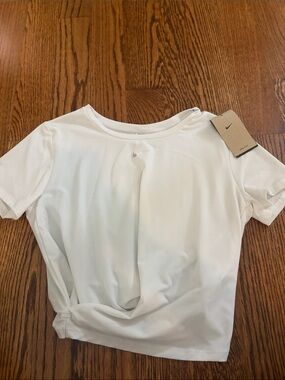 Nike White Women's Short-Sleeve Crew Tee